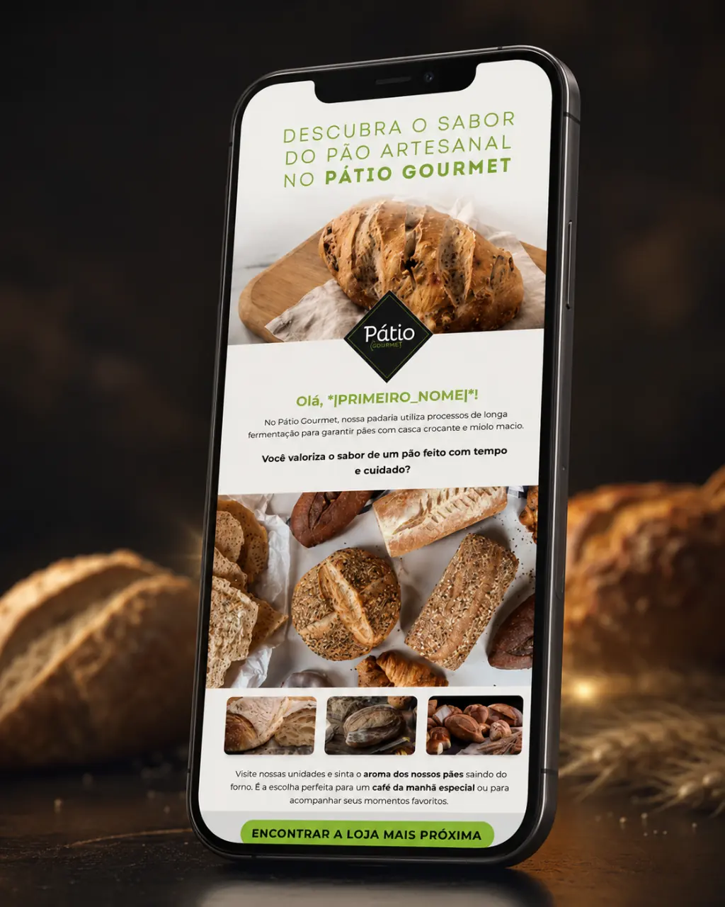 Mockup de e-mail marketing Pátio Gourmet sobre pães artesanais